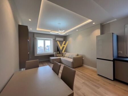 JEPET APARTAMENT 1+1+BLK ME QERA TE STADIUMI DINAMO 750 EURO