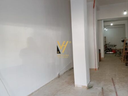AFFITTASI MAGAZZINO 140M2 IN ALI DEMI A 1.200 EURO
