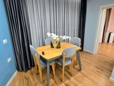 JEPET APARTAMENT 2+1 ME QERA TE LIQENI I THATE 700 EURO