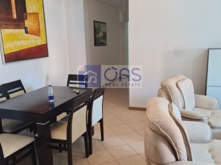 Jepet me qera apartament 2+1 tek "Rruga e Kosovareve"