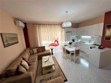 Apartament 1+1 me qera ne Don Bosko - Ne Pallat te Ri- I Mobiluar, Gati Per Banim (ID 42111123)