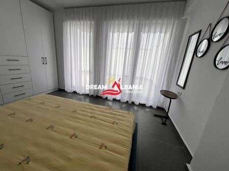 A 3+1 duplex with a terrace and parking space included is for rent at Residenca Kodra e Diellit 2 (ID 4231449).