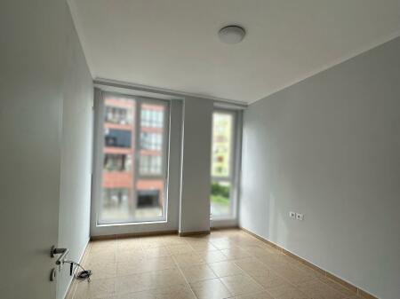 Ufficio In Affitto 3+1+2 Vicino Al Nuovo Viale (ID BZ2620) Tirana​