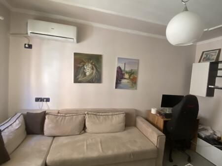 1+1, i mobiluar, Myslym Shyri, 470 mije leke