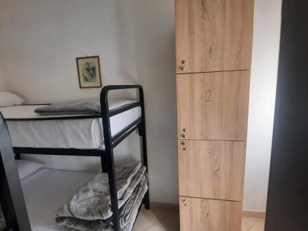 Apartament me Qera, Tirane