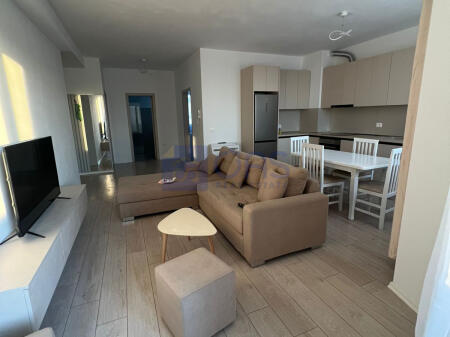 Apartament 2+1 për qira në Astir tek River Residenc
