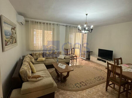 Apartament 1+1 për qira tek Sheshi Willson