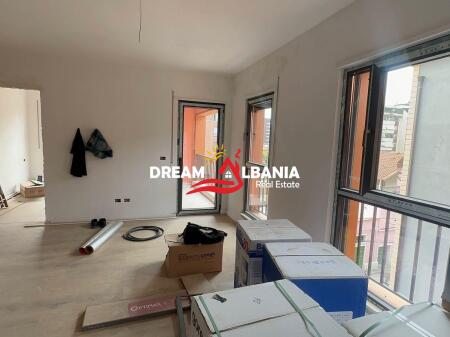 Shitet apartament 2+1+2 ne Rr.Qemal Stafa, prane Shkolles se Kuqe, Tirane ( ID 41211833)