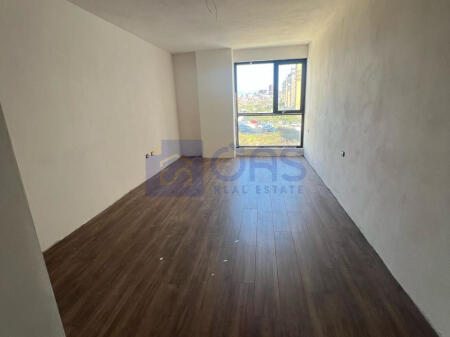 Apartament 1+1 për qira tek ish fusha aviacionit, Tiranë