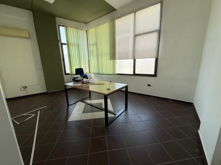 UFFICIO IN AFFITTO 320 M2 COMUNE DI PARIGI