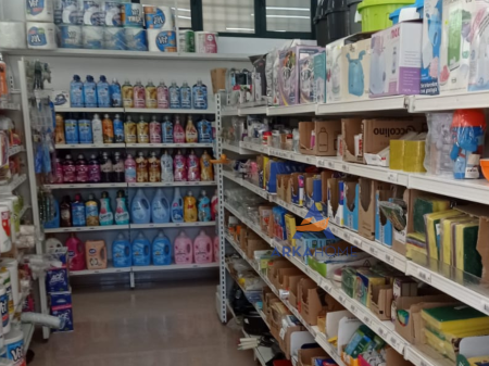 AFFITTASI ATTIVITÀ 188M2 "VIA MISTO MELE MERCATO DEL RISO VLORE"
