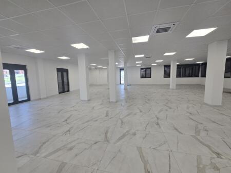 Ufficio Open Space in Affitto a Teg  340m2