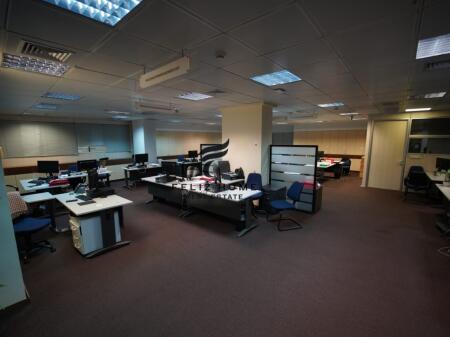 LOCALE COMMERCIALE IN AFFITTO 289 M2 VIA KAVAJES 7.500 EURO