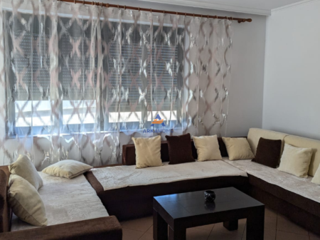 JEPET APARTAMENT ME QERA 2+1+BALLKON "ISH GARDA,BLLOK" 720 EURO.