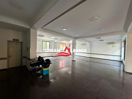 2 ambienti per uffici in affitto nella zona di Varri Bamit (ID 42611106).
