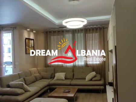 Super Apartment 3+1+2 WC+Parking Spot for Rent Zogu I Boulevard, near the Train Station in Tirana (ID 4231463)