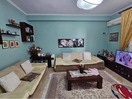 Shitet Apartament 2+1+2 tek Ish Ekspozita