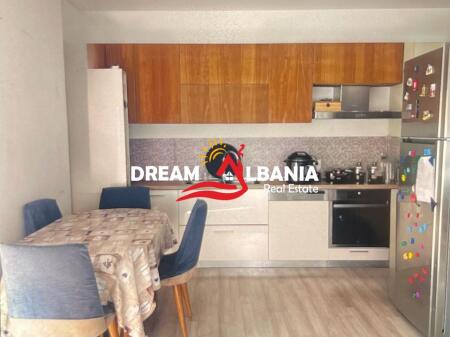 Apartament 2+1+2 ne shitje te 5 Maji prane shkolles Tirana Jone (ID 41212030)