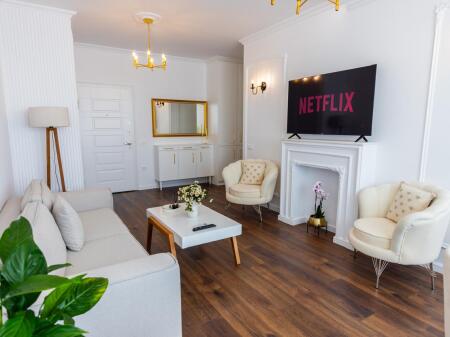 Super Apartament me qera ne Astir, prane viles L (550 Euro)