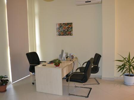 business premises Floor 1, 40 m² 430 € (Dibres St.)