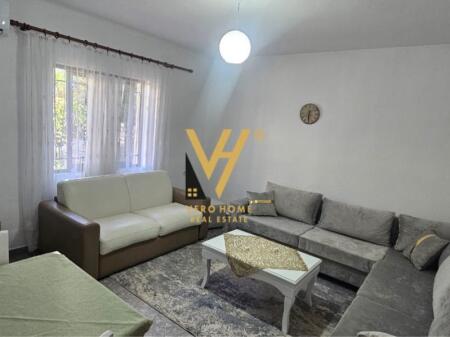 JEPET HYRJE 1+1 ME QIRA TE ISH PARKU I AUTOBUZAVE 550 EURO
