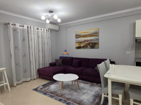 JEPET APARTAMENT ME QERA 2+1 "RRUGA 3 DESHMORET ,YZBERISHT" 55.000 LEKE