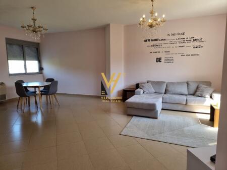 JEPET APARTAMENT 3+1+3 ME QIRA TE LIQENI I THATE 1.000 EURO