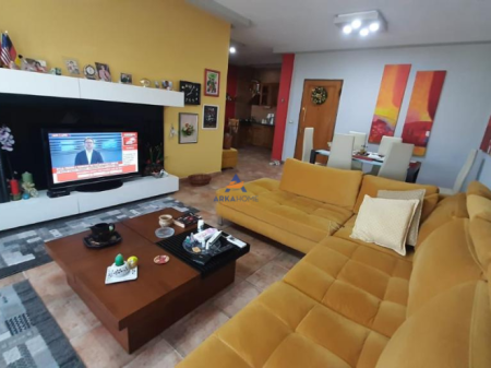 VENDESI APPARTAMENTO 2+1+BALCONE "VICINO AL BAR ARTISTA, OSPEDALI" 170.000 EURO