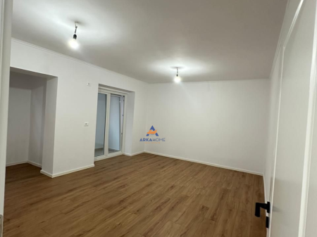 SHITET APARTAMENT 1+1+BALLKON "BULEVARDIT ZOGU I PARE, MINISTRIA E DREJTESISE" 153.000 EURO