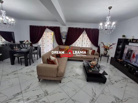 Jepet kat vile me qera prane shkolles Bajram Curri Allias Tirane ID (4251415)