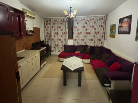 SHITET APARTAMENT 1+1 "PRANE XHAMISE TE TABAKEVE" 125.000 EURO.