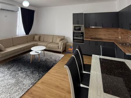 JEPET APARTAMENT ME QERA 2+1+VERANDE REZIDENCA TUDAS "UNAZA E RE" 600 EURO I DISKUTUESHEM
