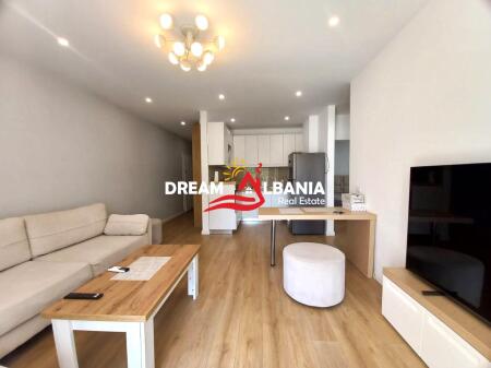Super Apartament 2+1+2+post parkimi me qera te Liqeni i Thate prane Hotel Radisson (ID 42214721).
