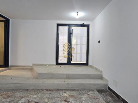 Affitto, Locale Commerciale, Via Sami Frasheri, 3000 Euro/mese Netto