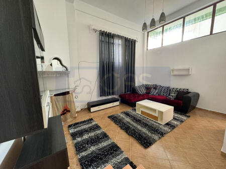 Jepet me qera apartament 1+1 ne 5 Maj.