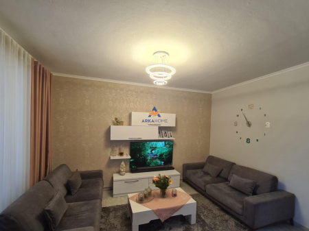 FOR RENT 1+1 APARTMENT AT "KONGRESI I MANASTIRIT STREET, OPPOSITE CAJUPI SCHOOL" 550 EURO