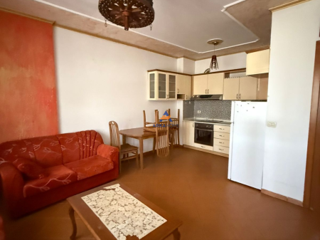 SHITET APARTAMENT 1+1+BALLKON (ME MUNDESI KTHIMI NE 2+1) TE RRUGA SHEFQET KUKA,FRESK 89.000 EURO