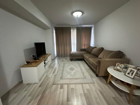Shitet apartament 2+1 Kodra e Diellit
