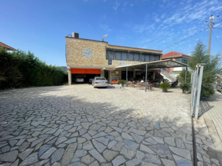 LOCALE COMMERCIALE IN VENDITA 2140M2 "KOMBINAT" 2.500.000 EURO.