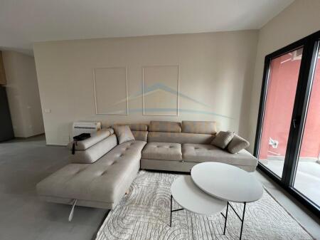 Qera, Apartament 3+1+2, Rruga e Kavajës, Tiranë