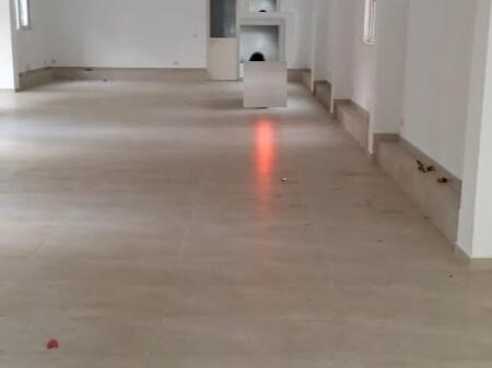 Negozio/Ufficio in Affitto in Via Kavajes (ID BD21742) Tirana