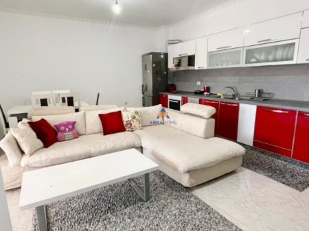 JEPET APARTAMENT ME QERA 2+1+BALLKON "RRUGA JORDAN MISJA " 700 EURO.