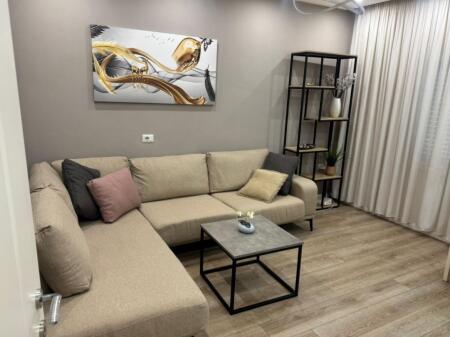 Apartament 1+1 me qera tek Ish Restorant Durresi (600 Euro
