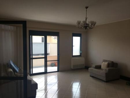 2+1 furnished, at the dry lake, price 500 thousand lek