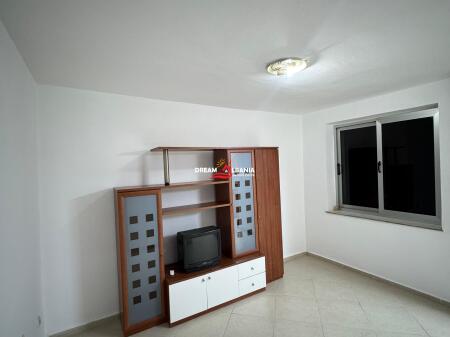 Commercial Space/OFFICE for rent in the New Bazaar Area, near “Lincoln Center” – Tirana (ID 42611352)