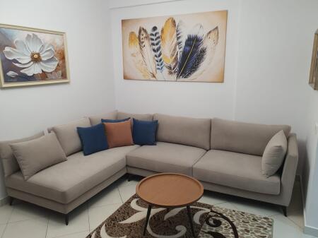 Jepet apartament me qera 1+1 tek Kodra Diellit