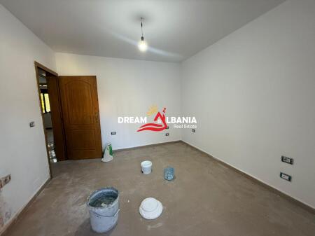 Ambjent per zyra me qera te 21 Dhjetori prane kryqezimit me Vasil Shanton (ID 42611353)