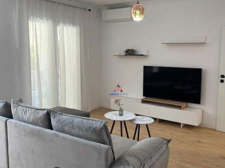 JEPET ME QERA APARTAMENT 2+1+BALLKON "BULEVARDI ZOGU I PARE" 850 EURO