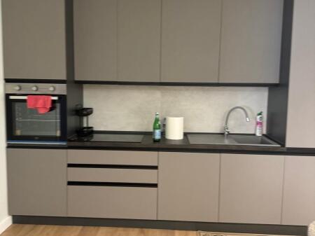 1+1,i mobiluar,komune e parisit te oslo bar,cmimi700 euro