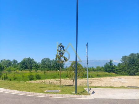 Shitet Tokë/Arë – Rinas, Tiranë